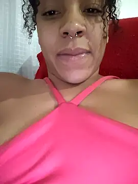 Snapshot of Julia_Pretinha chatting on 09.11.25 Julia Pretinha online show from 09.11.25