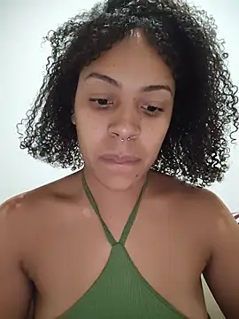 Julia Pretinha online show from 06.04.26