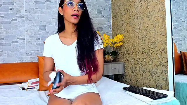 Snapshot of ZoeSmitth chatting on 12.03.24 ZoeSmitth online show from 12.03.24