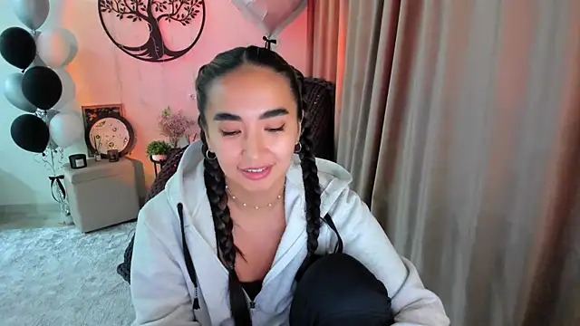 worldofkim online show from 03.31.26