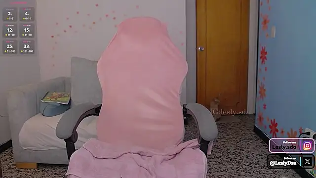 leslyyu online show from 02.08.25