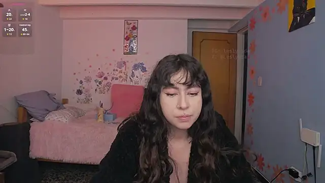 leslyyu online show from 10.18.25