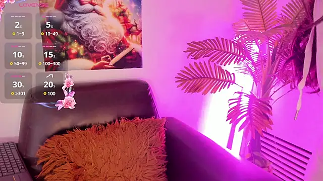 Miia Thompsonn online show from 12.29.24