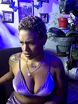 haiiley more online show from 10.25.25