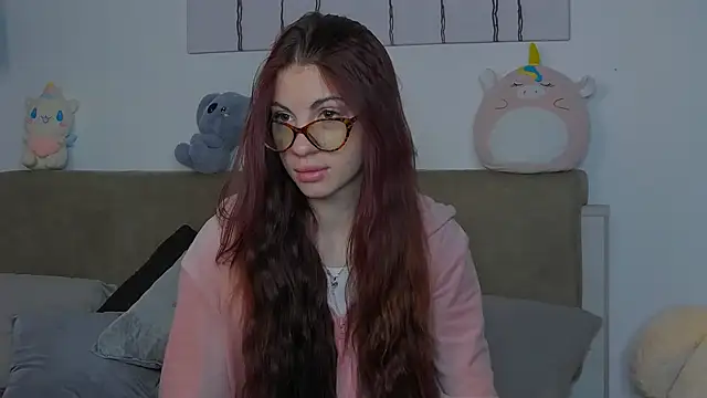 CassKiera online show from 10.18.25