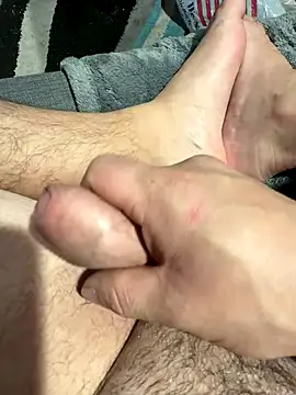 Snapshot of Kissoks1@xh chatting on 11.30.25 Kissoks1xh online show from 11.30.25