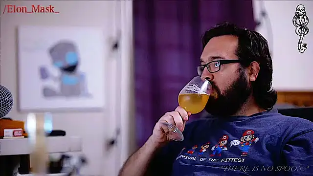 Seraph De La Luna online show from 01.05.25