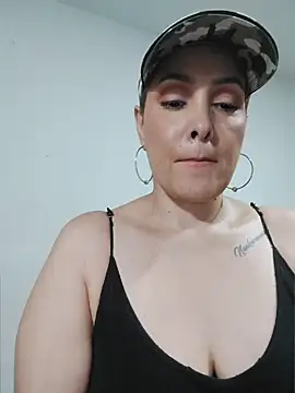 Miss Agatha online show from 04.17.26