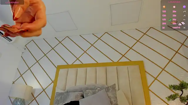 SamanthaClay online show from 02.11.25
