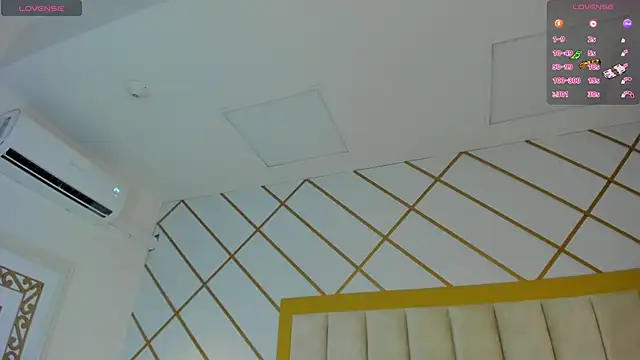 SamanthaClay online show from 02.12.25
