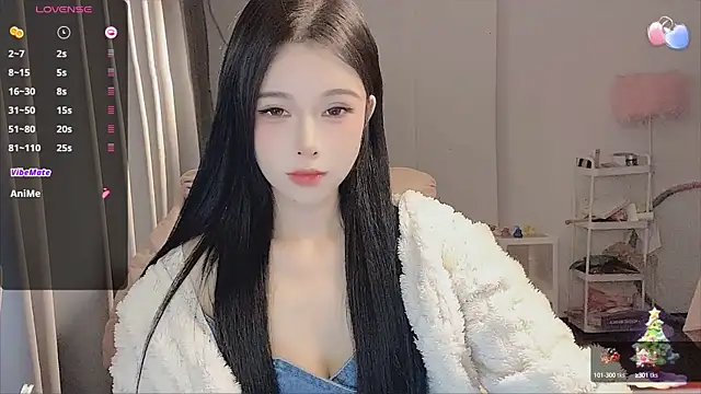 Snapshot of 7-Love chatting on 12.30.24 7-Love online show from 12.30.24