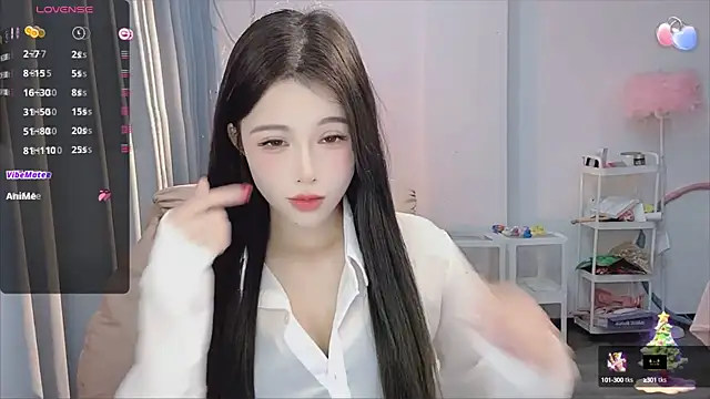 Snapshot of 7-Love chatting on 01.13.25 7-Love online show from 01.13.25