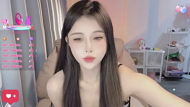 Snapshot of 7-Love chatting on 03.04.25 7-Love online show from 03.04.25