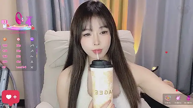 Snapshot of 7-Love chatting on 09.25.25 7-Love online show from 09.25.25