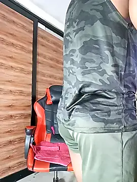 AlejoKhalifa  online show from 09.19.25