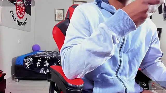 AlejoKhalifa  online show from 10.29.25