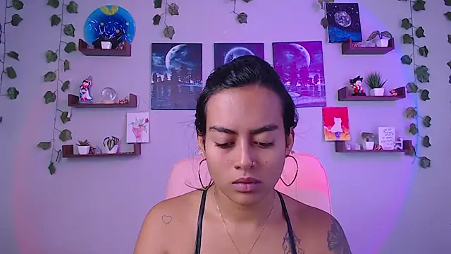 macey elliot  online show from 02.08.25