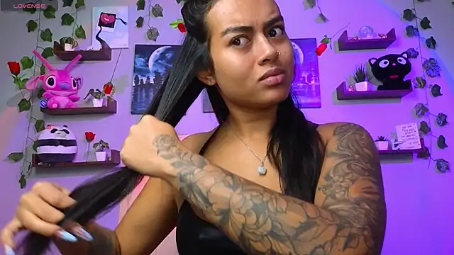 macey elliot  online show from 03.13.25