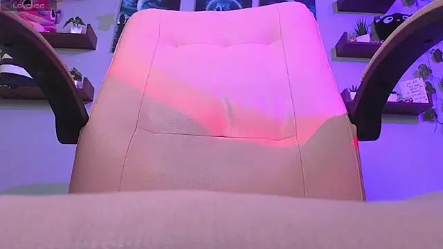 macey elliot  online show from 03.16.25