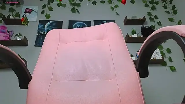 macey elliot  online show from 03.19.25