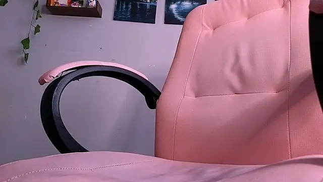 macey elliot  online show from 10.21.25