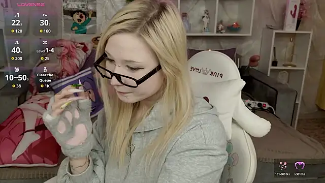 MeowkaKitty online show from 02.25.26