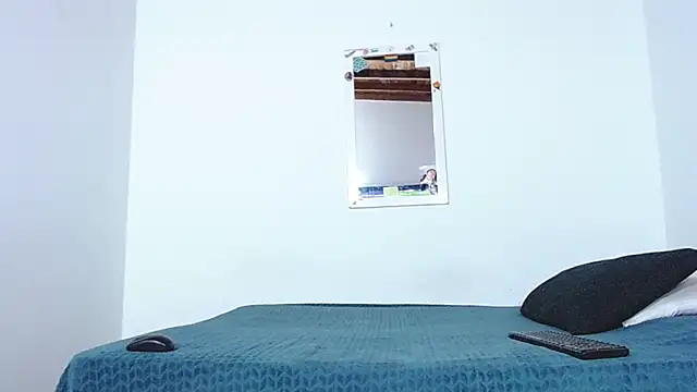 Snapshot of Trix_fiore_oficial chatting on 02.20.25 Trix fiore oficial online show from 02.20.25