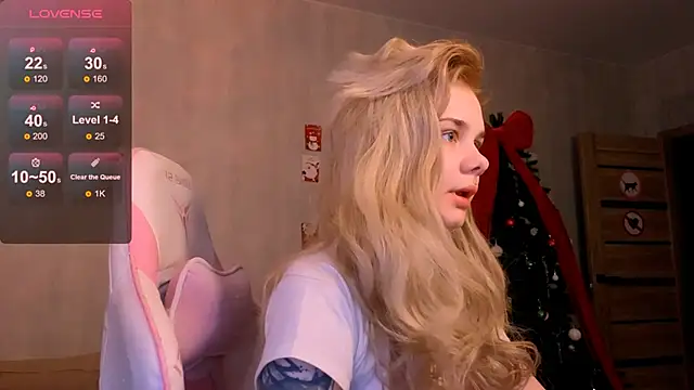 Britney Lynch online show from 01.12.26