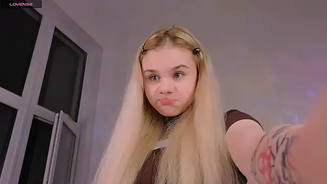 Britney Lynch online show from 03.18.26