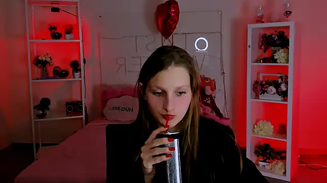 Snapshot of EllaHorton chatting on 02.27.25 EllaHorton online show from 02.27.25