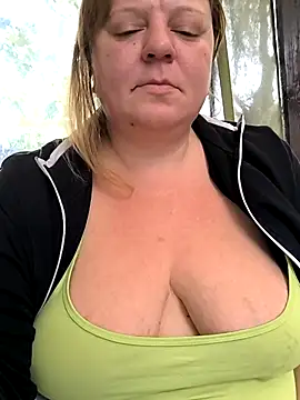 jusichka online show from 10.10.25