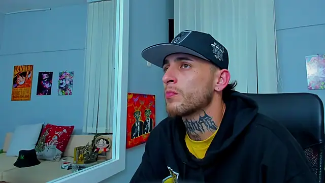 Snapshot of Drako_Lamar chatting on 12.26.24 Drako Lamar online show from 12.26.24