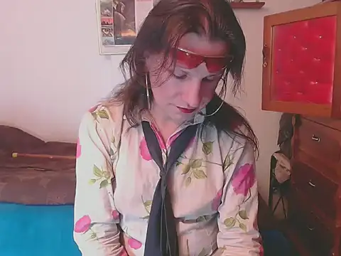 LorenJade online show from 01.16.26