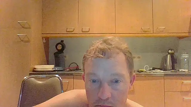 Snapshot of bertolini chatting on 07.31.26 bertolini online show from 07.31.26