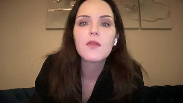 Snapshot of sexylilly69 chatting on 09.10.25 sexylilly69 online show from 09.10.25