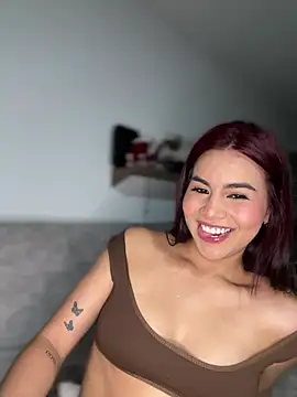 Snapshot of Zarah_Blare chatting on 01.23.25 Zarah Blare online show from 01.23.25