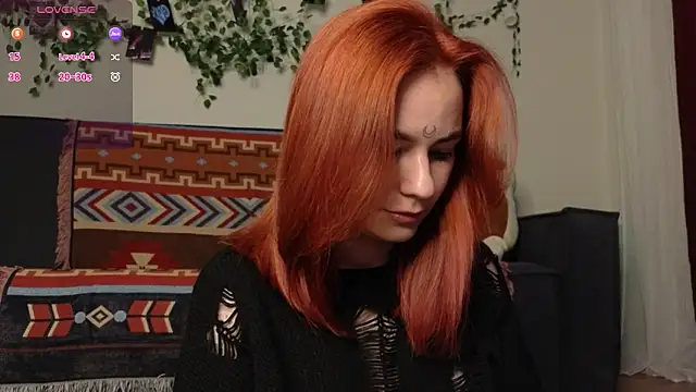 Snapshot of girl_with_snaketatto0 chatting on 11.14.25 girl with snaketatto0 online show from 11.14.25