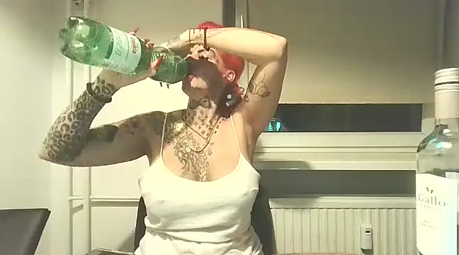 Jeanny Bln online show from 01.07.25