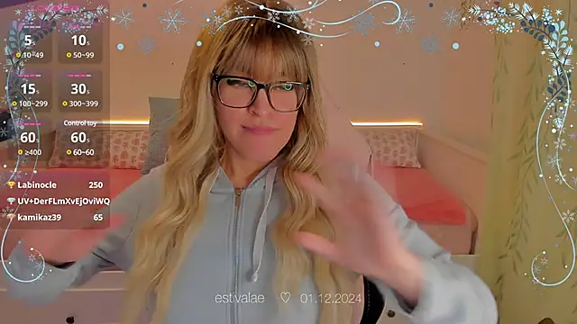 estivalae online show from 12.01.24