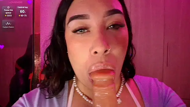 leahtemptation3 online show from 11.24.25