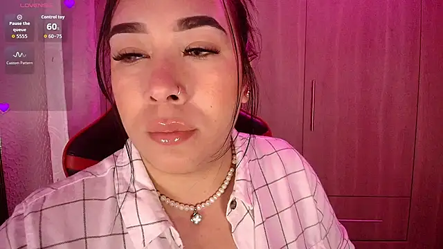 leahtemptation3 online show from 12.03.25