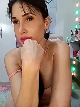 Irresistible24 online show from 01.21.25