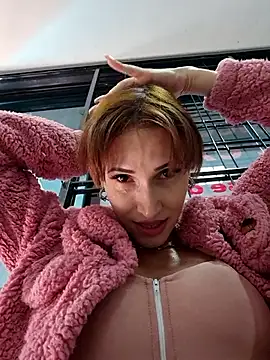 Irresistible24 online show from 12.20.25