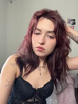 Evangeline Lawrence  online show from 04.17.26