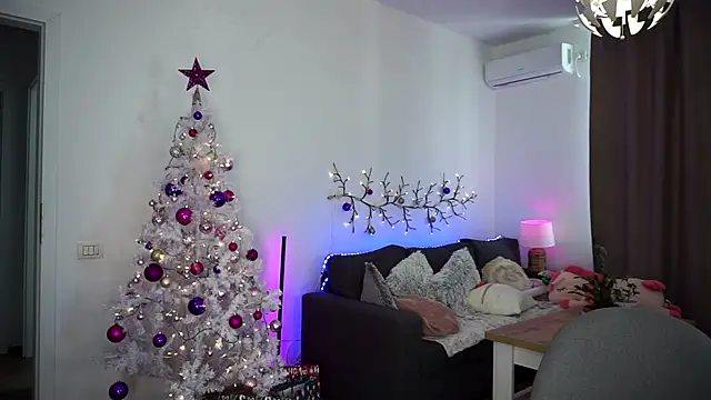 Carrolyna online show from 12.25.24