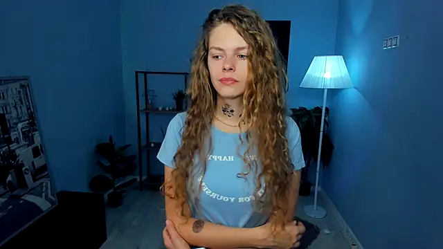 RayaNenlia online show from 10.21.25