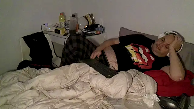 caressonnous online show from 10.22.25