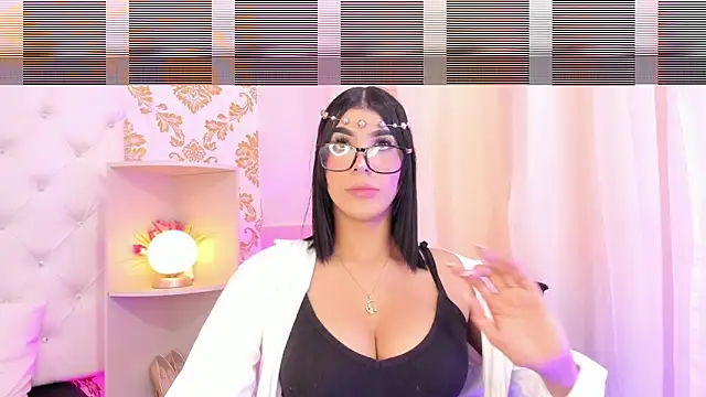 caressonnous online show from 11.13.25