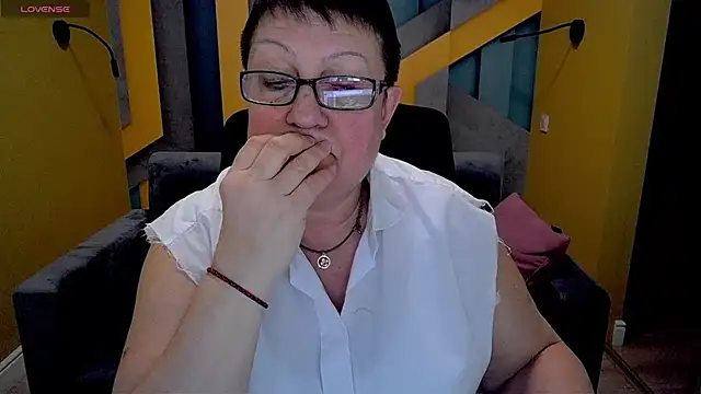 BarbaraTurners online show from 03.18.25