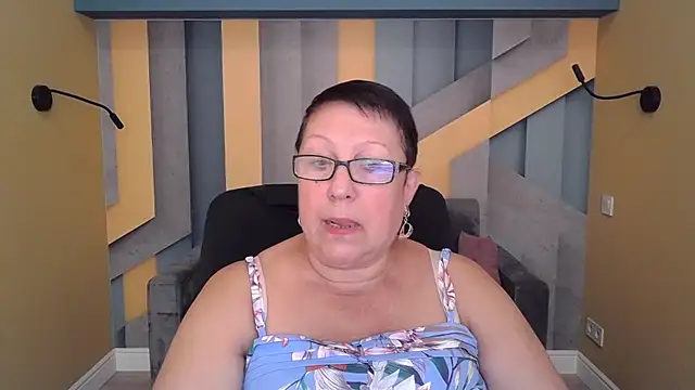 BarbaraTurners online show from 09.17.25